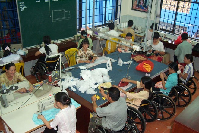 Ngân hàng Chính sách xã hội huyện thông tin về cho vay vốn đối với người khuyết tật, cơ sở sản xuất kinh doanh sử dụng nhiều lao động là người khuyết tật