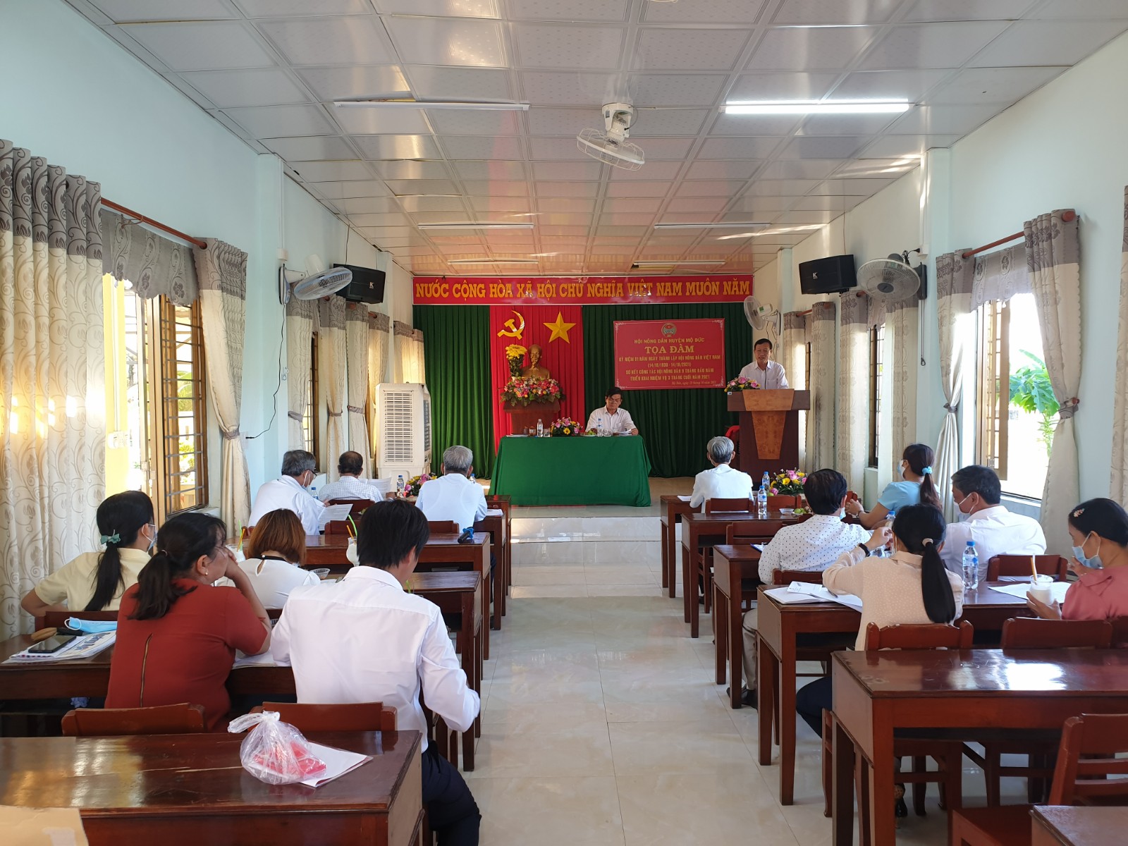 Hội Nông dân huyện Mộ Đức tổ chức lễ gặp mặt Ngày Nông dân Việt Nam và sơ kết công tác 09 tháng đầu năm