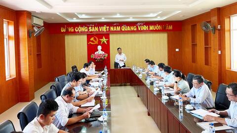 UBND xã Mộ Đức làm việc với các hợp tác xã nông nghiệp trên địa bàn xã